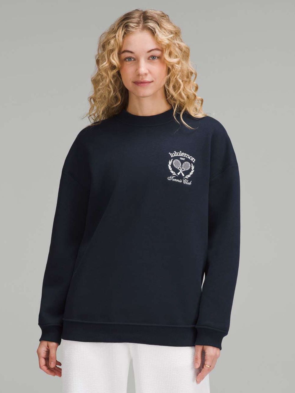 Lululemon Heavyweight Fleece Pullover *Tennis Club
True Navy/White/Firecracker - Picture 2 of 7